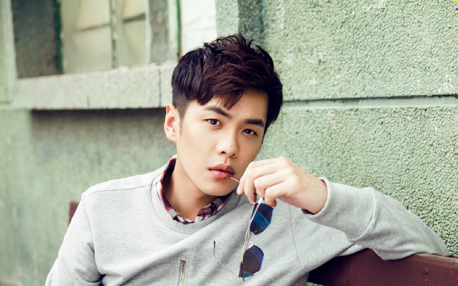 小人物之夜与豪门坍塌,当阿克刺破拜仁的金身