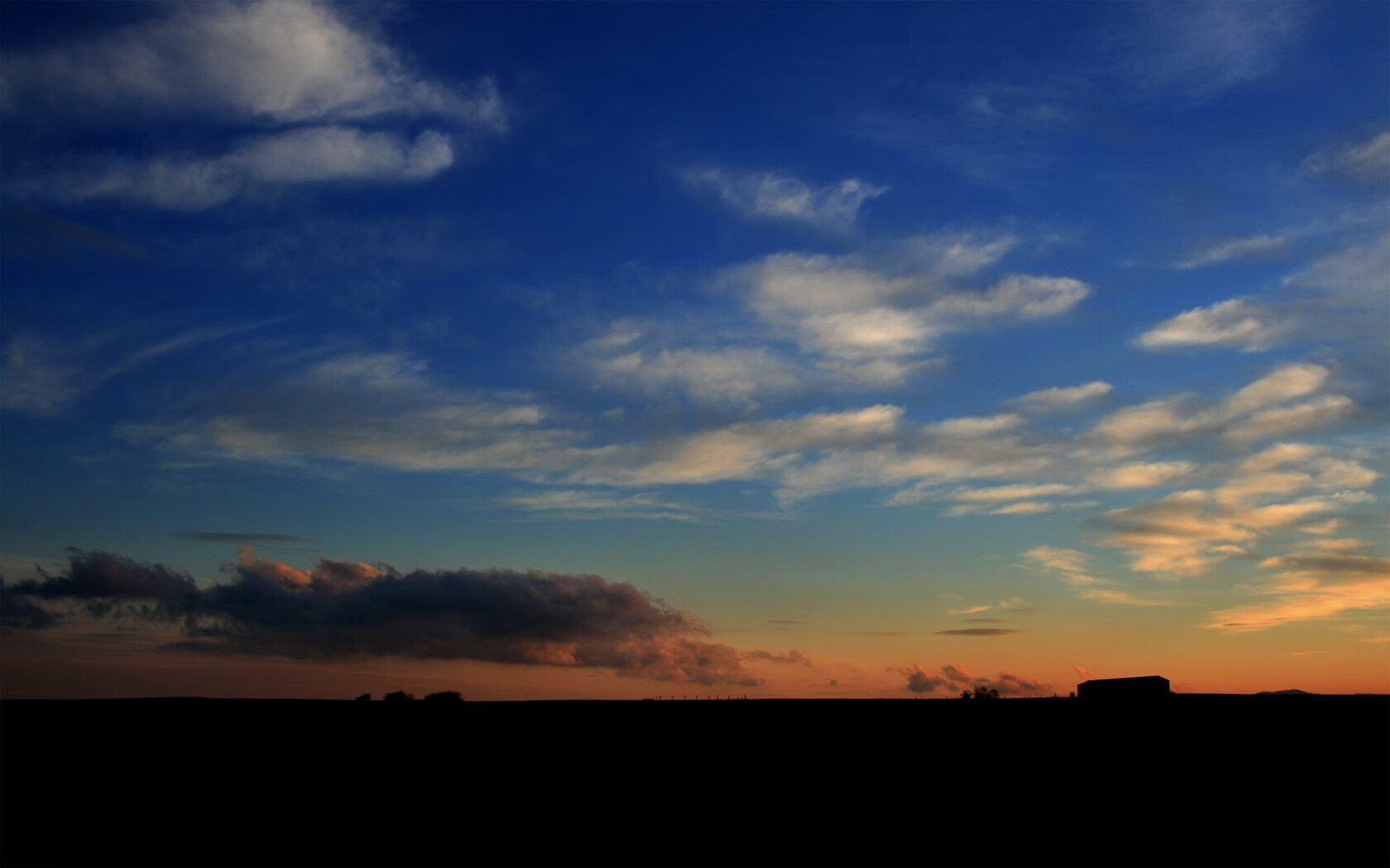 开云体育平台APP-偶然与意志，库尔图瓦的德甲封神夜与冰岛绝杀德国的遥远回响