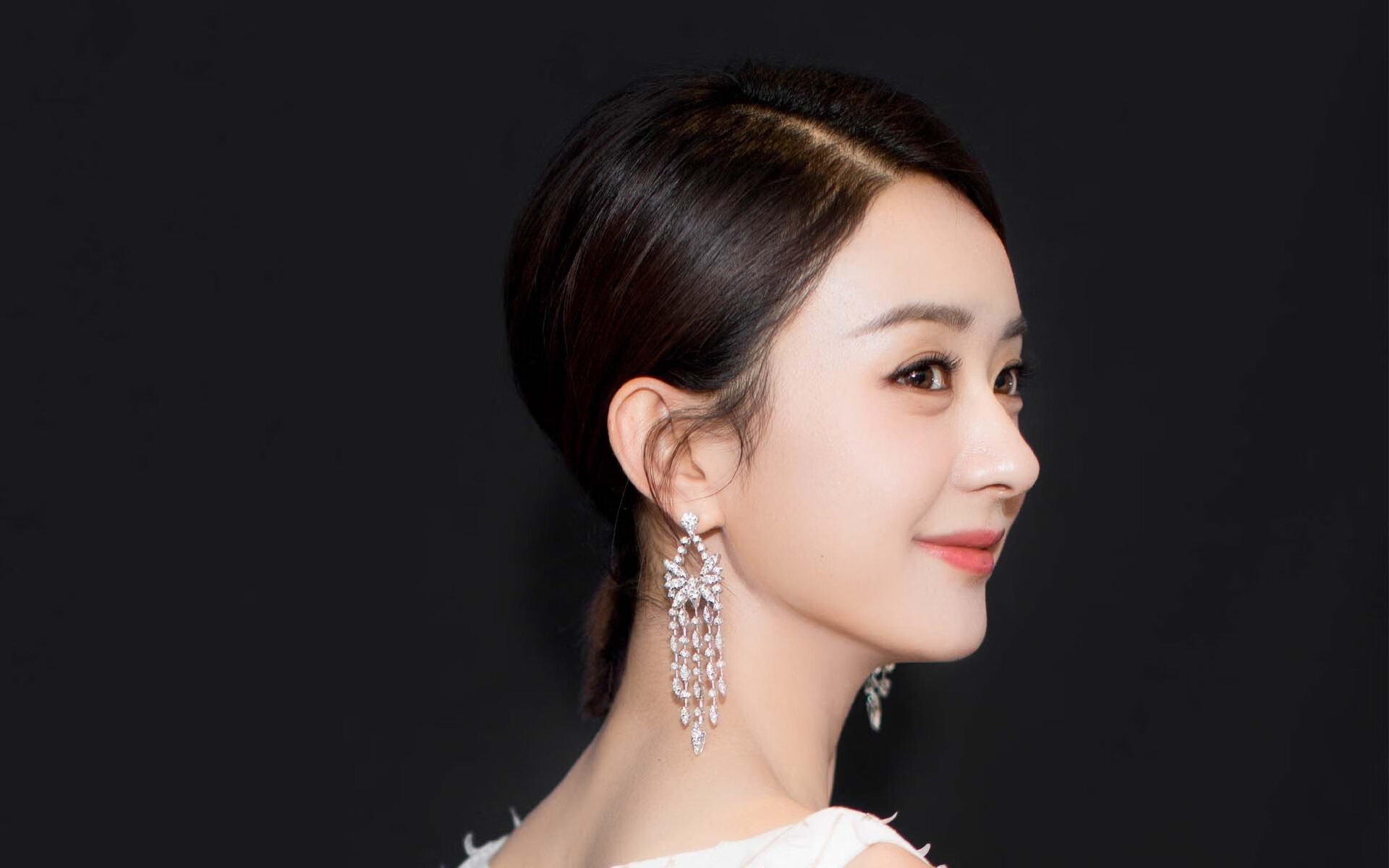 开云体育官网-厄德高在皇家社会对阵亚特兰大，当挪威魔法师奏响中场交响曲